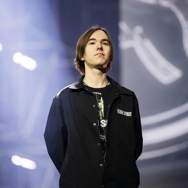 HObbit ：提高CS水平的最好方法就是看职业选手demo