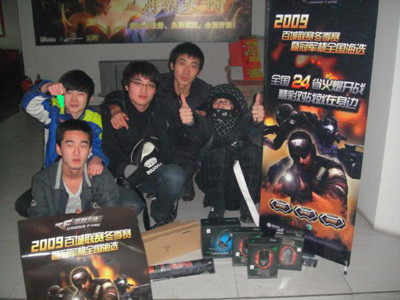 FURIA Esports , Mouz , pain , 和 Legacy 在 BLAST Bounty Fall 2025： 关闭资格赛中赢得首场比赛